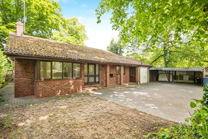 2 Bedroom Detached Bungalow For Sale In Fieldside, Thorne, Doncaster, DN8