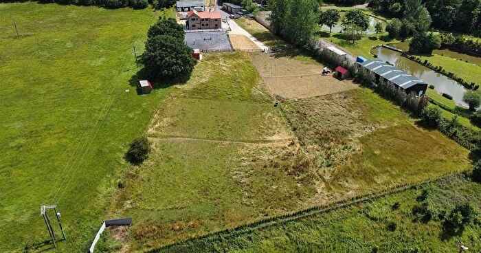 5 Bedroom Farm House For Sale In Manor House Farm, Barlborough, Chesterfield, S43