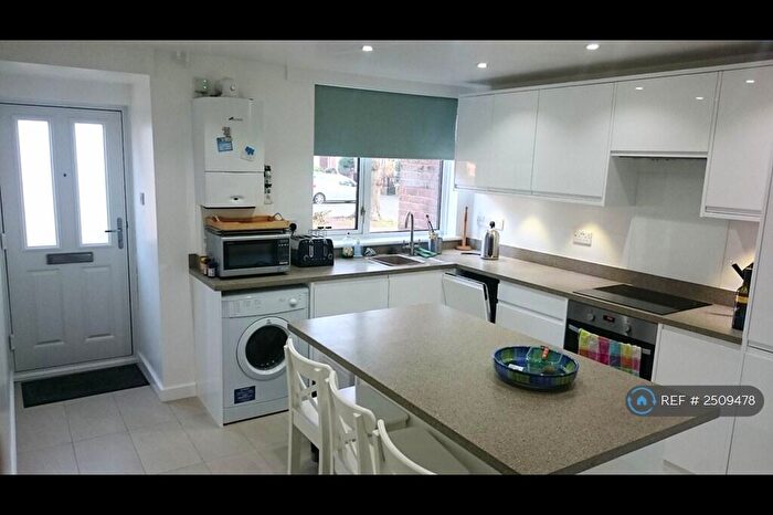 3 Bedroom Terraced House To Rent In Battersea, Battersea, SW11