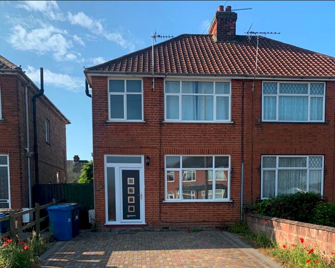 3 Bedroom Semi-Detached House To Rent In Clarence Road, Ipswich, IP3