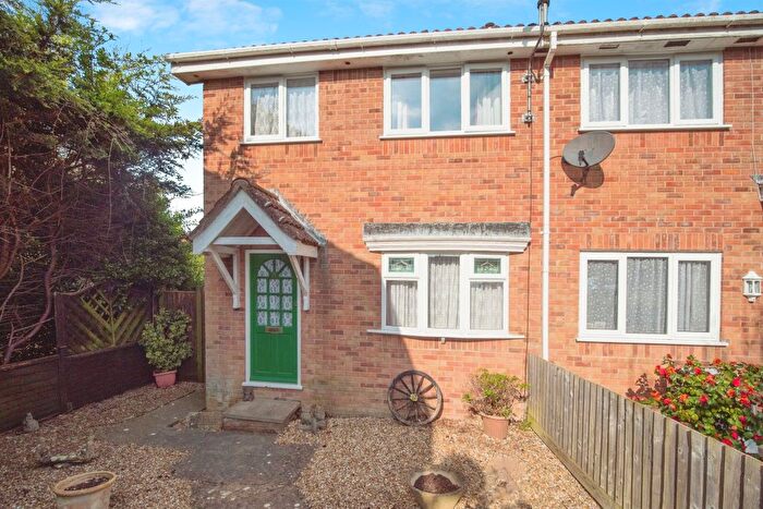 3 Bedroom End Of Terrace House For Sale In The Doves, Weymouth, DT3