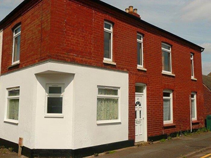 3 Bedroom Terraced House To Rent In Cromwell Road, Rushden, NN10