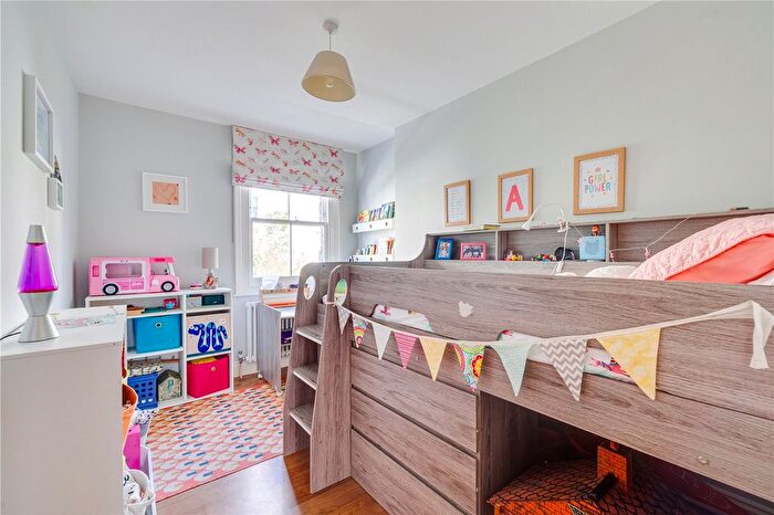 3 Bedroom Terraced House For Sale In Musard Road, London, W6