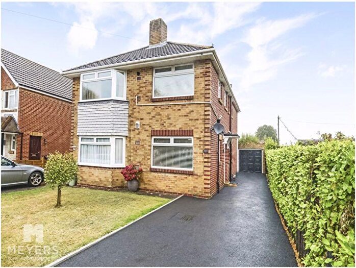 2 Bedroom Flat For Sale In Strouden Avenue, Queens Park, BH8