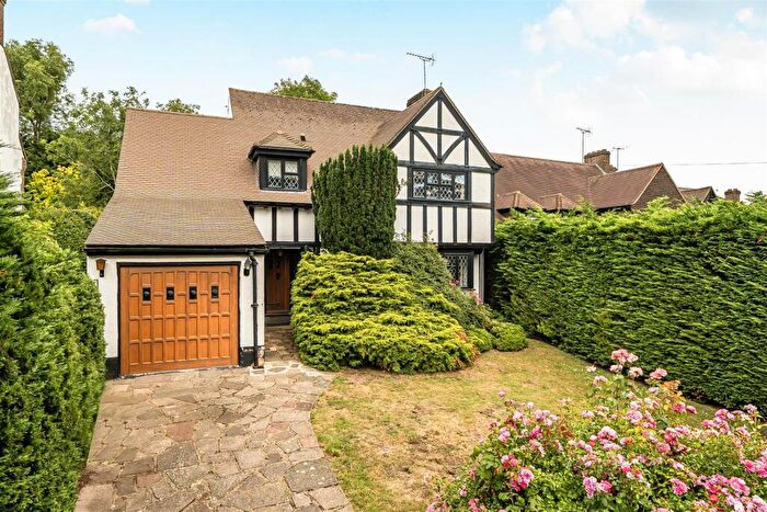 4 Bedroom Detached House For Sale In The Covert, Petts Wood East, Kent, BR6