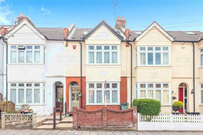 4 Bedroom Terraced House To Rent In Bickley Crescent, Bromley, Kent, BR1