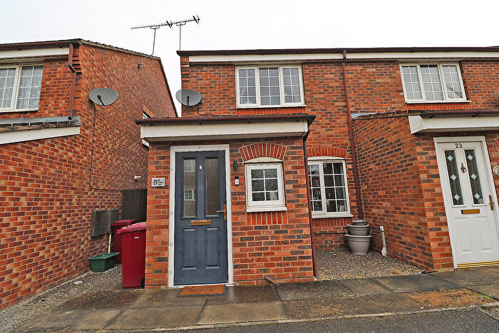2 Bedroom End Of Terrace House For Sale In Old School Lane, Keadby, DN17