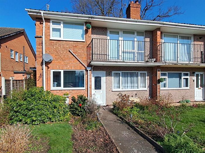 2 Bedroom Maisonette For Sale In Romford Close, Sheldon, Birmingham, B26