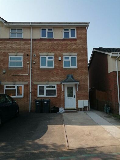2 Bedroom Flat To Rent In Waterside Close, Bordesley Green, Birmingham, B9