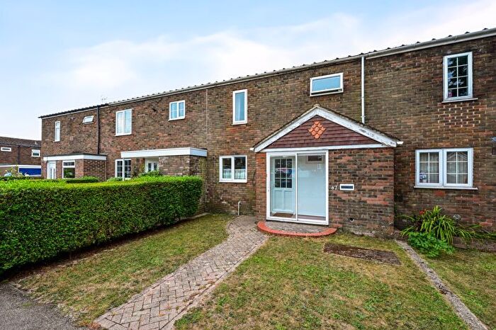 3 Bedroom Terraced House For Sale In Montserrat Road, Popley, RG24