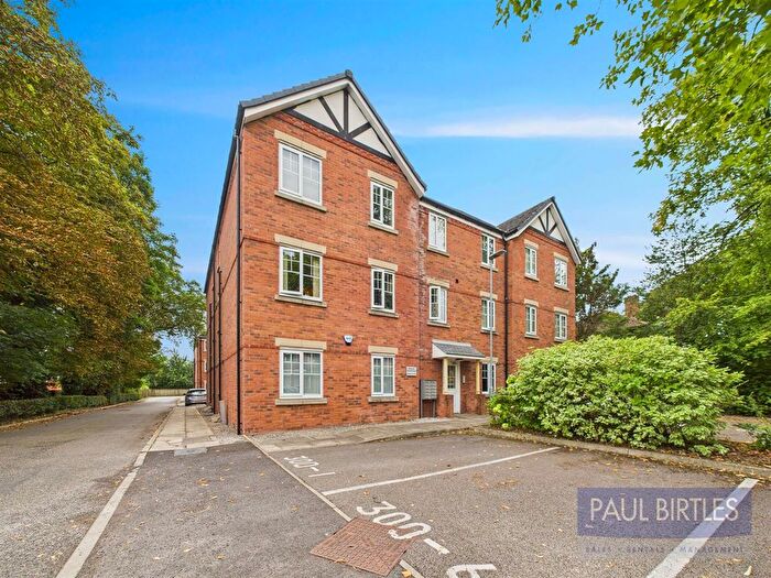 1 Bedroom Flat For Sale In Stretford Road, Urmston, Trafford, M41