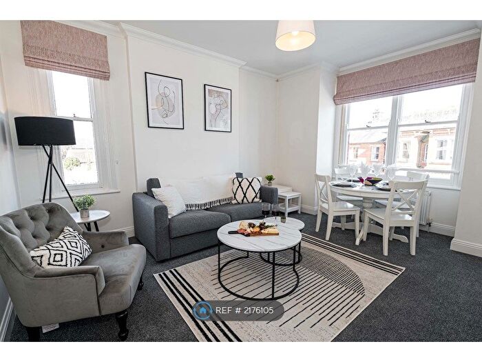 1 Bedroom Flat To Rent In West Borough, Wimborne, BH21