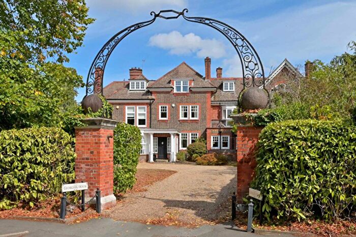 5 Bedroom Terraced House For Sale In Lower Cookham Road, Maidenhead, Berkshire, SL6