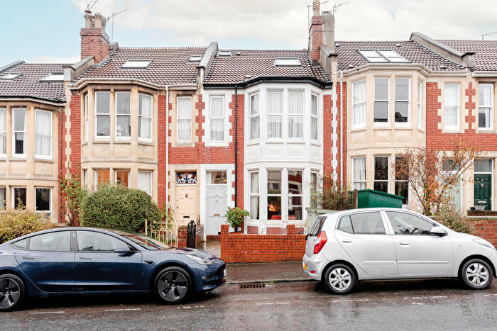 4 Bedroom Terraced House For Sale In Leighton Road, Southville, Bristol, BS3