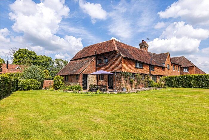 4 Bedroom Semi-Detached House For Sale In Shere Road, Ewhurst, Cranleigh, Surrey, GU6