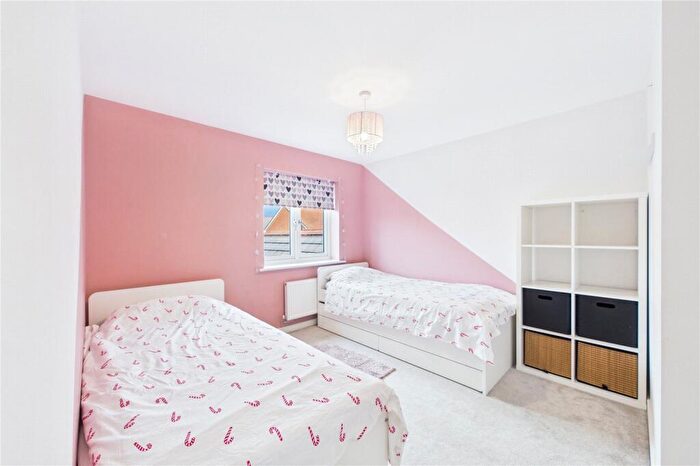 4 Bedroom Detached House For Sale In Fingal Crescent, Spencers Wood, Reading, Berkshire, RG7