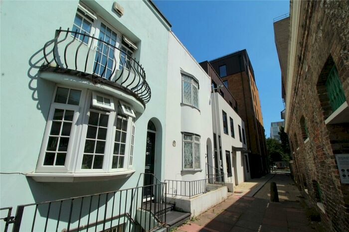 3 Bedroom Terraced House To Rent In Blenheim Place, Brighton, East Sussex, BN1