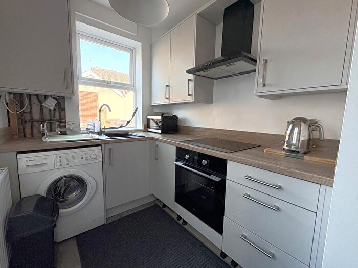 4 Bedroom Terraced House To Rent In Edmund Road - Students Or Sharers Only, S2