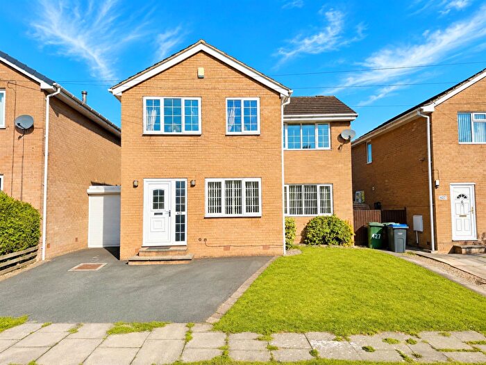 3 Bedroom Detached House For Sale In Livingstone Road, Wrose, Bradford, BD2