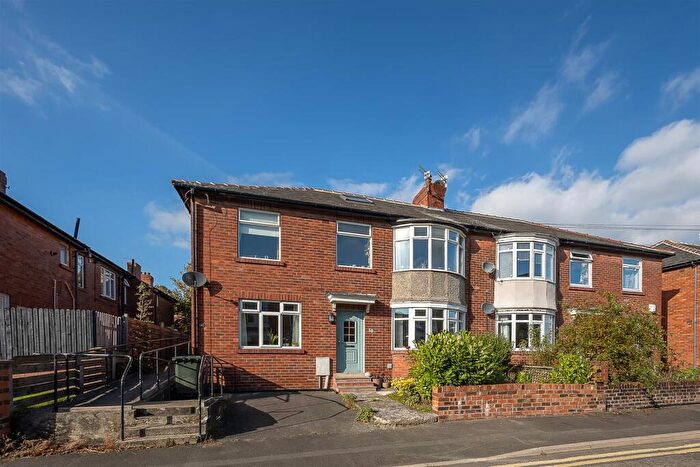 2 Bedroom Flat For Sale In Stannington Avenue, Heaton, Newcastle Upon Tyne, NE6