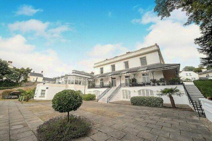 3 Bedroom Flat To Rent In Braddons Hill Road East, Torquay, TQ1