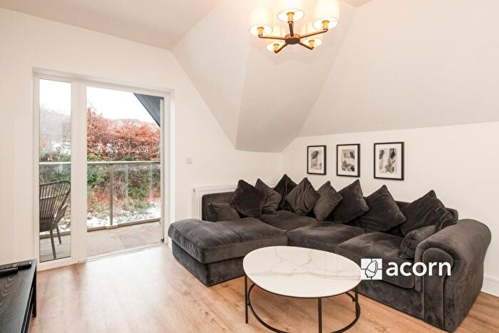 3 Bedroom Flat To Rent In Croham Valley Road South Croydon, CR2