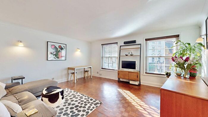 2 Bedroom Maisonette To Rent In Highgate High Street, Highgate, N6