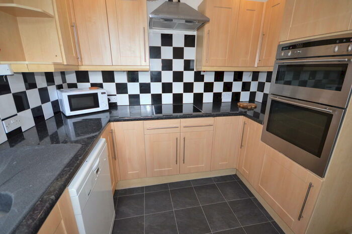 5 Bedroom Detached House To Rent In Bingham Road, Winton, Bournemouth, BH9