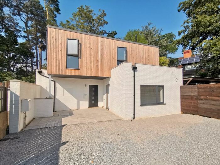 2 Bedroom House To Rent In Blandford Road, Upton, BH16