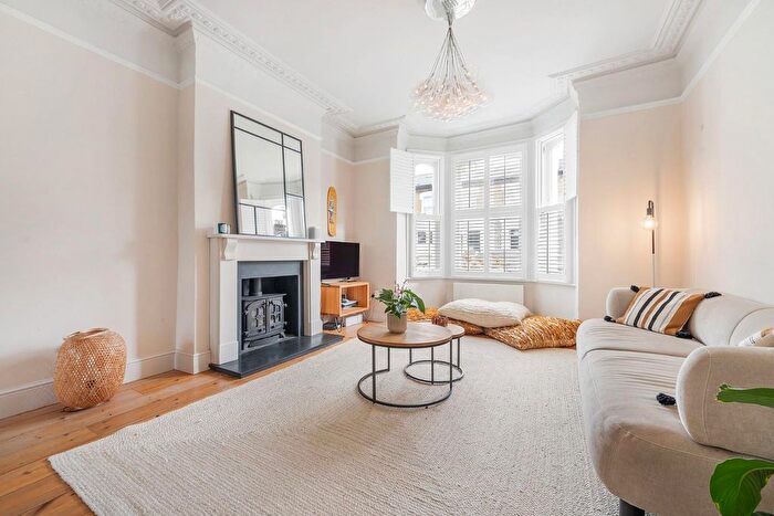5 Bedroom Property For Sale In Dalberg Road, SW2