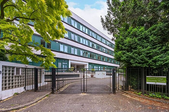2 Bedroom Flat To Rent In Greystoke House, Ealing, London, W5