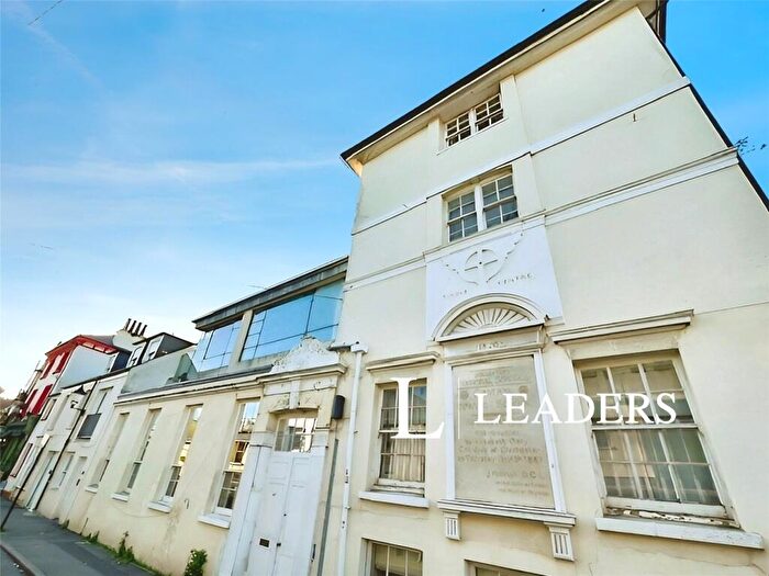 1 Bedroom Flat To Rent In North Upper Gardner Street, BN1