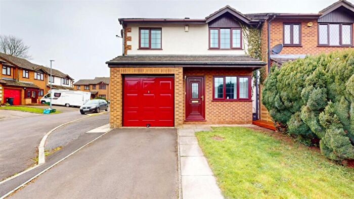 3 Bedroom End Of Terrace House For Sale In Haydon Gate, Haydon, BA3