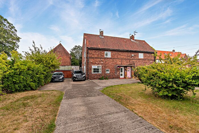 3 Bedroom Semi-Detached House For Sale In Cherry Tree Lane, Beverley, HU17