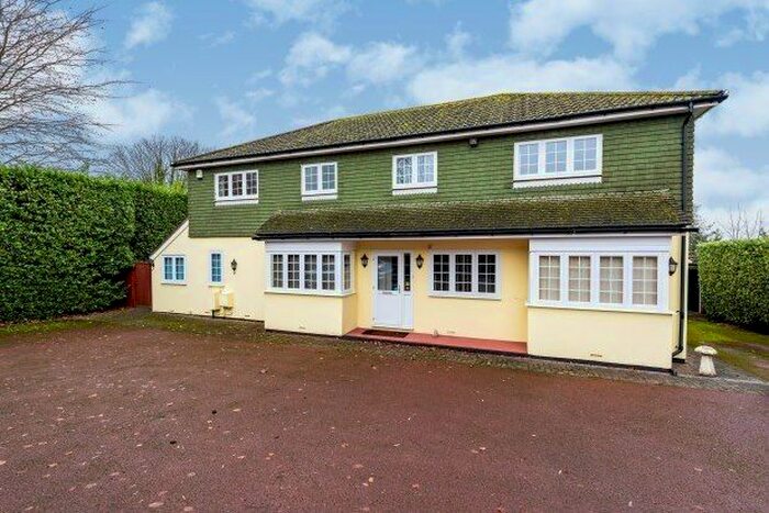 4 Bedroom Detached House To Rent In Leatherhead Road, Great Bookham, Leatherhead KT23