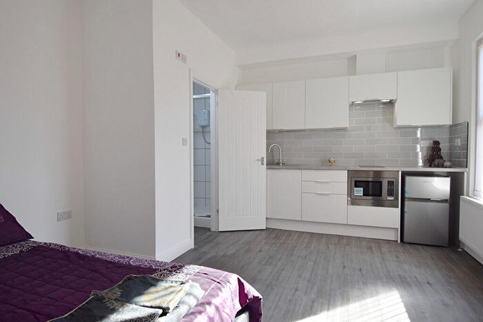 Studio To Rent In Holyhead Road, Coventry, CV1