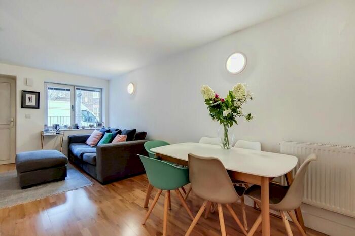 1 Bedroom Flat To Rent In Liberty Street, London, SW9