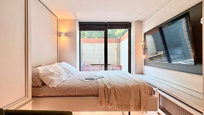Studio To Rent In Willesden Lane, NW2