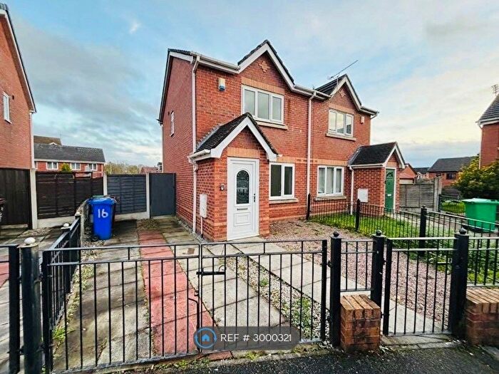 2 Bedroom Semi Detached House To Rent In Venture Scout Way, Manchester, M8