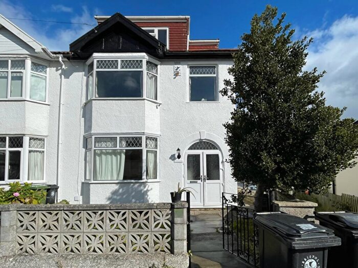 4 Bedroom Semi-Detached House To Rent In Russell Grove, Bristol, BS6