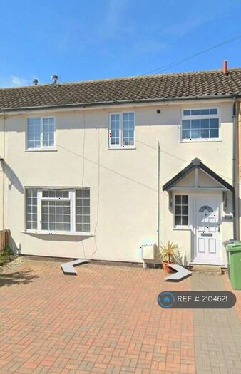 3 Bedroom Terraced House To Rent In Moorside Road, Huddersfield, HD5