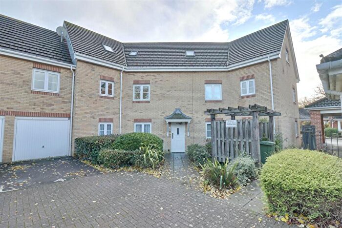 2 Bedroom Flat For Sale In The Tollgate, Fareham, PO16