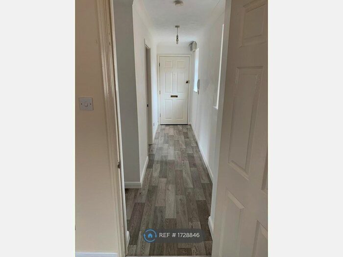 1 Bedroom Flat To Rent In Rose Court, Irchester, Wellingborough, NN29