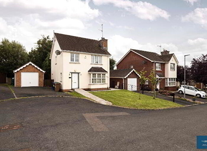 3 Bedroom Detached House With Garages For Sale In Kernan Hill Manor, Portadown, BT63