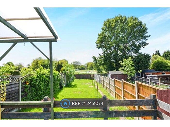 3 Bedroom Semi-Detached House To Rent In Cambridge Street, Derby, DE21