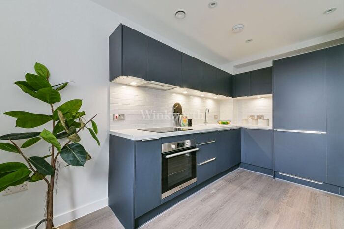 2 Bedroom Flat To Rent In Beckenham Road, Beckenham, BR3