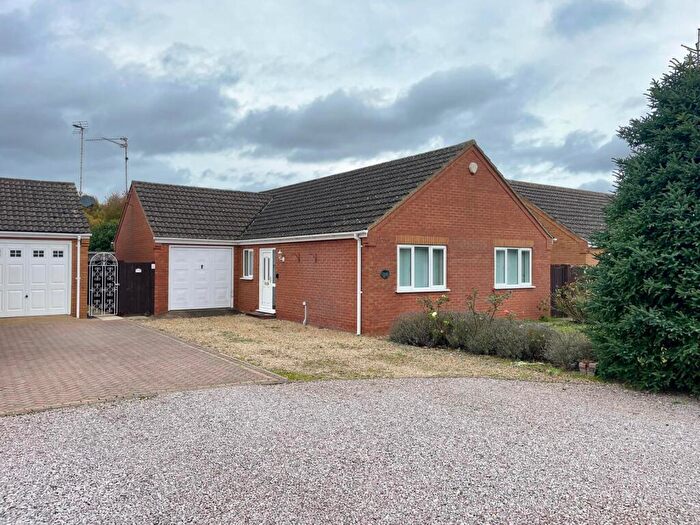 3 Bedroom Detached Bungalow For Sale In St. Edmunds Drive, Emneth, Wisbech, PE14