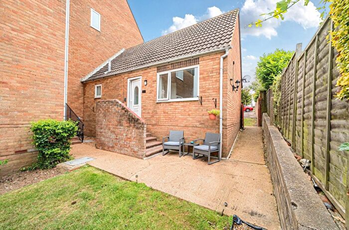 1 Bedroom Flat To Rent In South Lodge, Cokeham Road, Sompting, Lancing, BN15