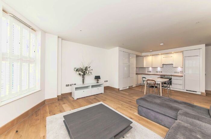 1 Bedroom Flat To Rent In Upham Park Road, London, W4