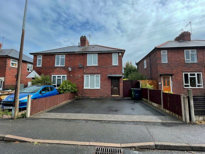2 Bedroom House To Rent In Halesowen, West Midlands, B62